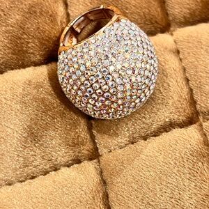 Bling! Bling! Elegant Gold and Silver Crystal Ring